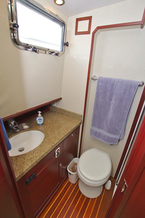 2004-west-coast-custom-yachts-46-668070