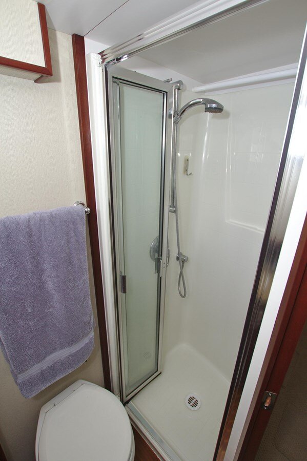 2004-west-coast-custom-yachts-46-668070