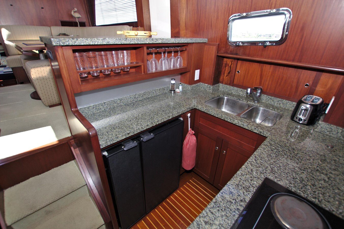 2004-west-coast-custom-yachts-46-668070