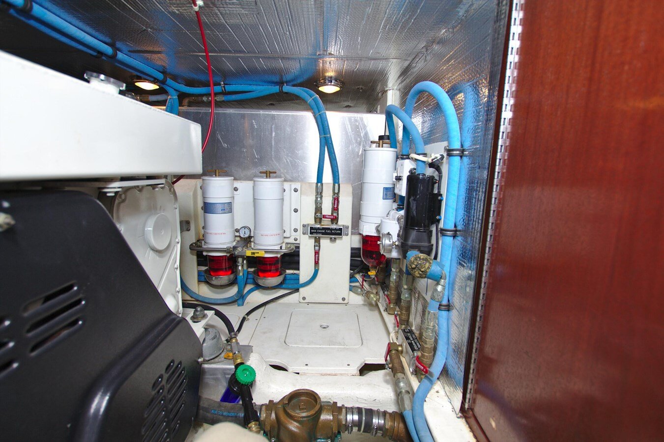 2004-west-coast-custom-yachts-46-668070