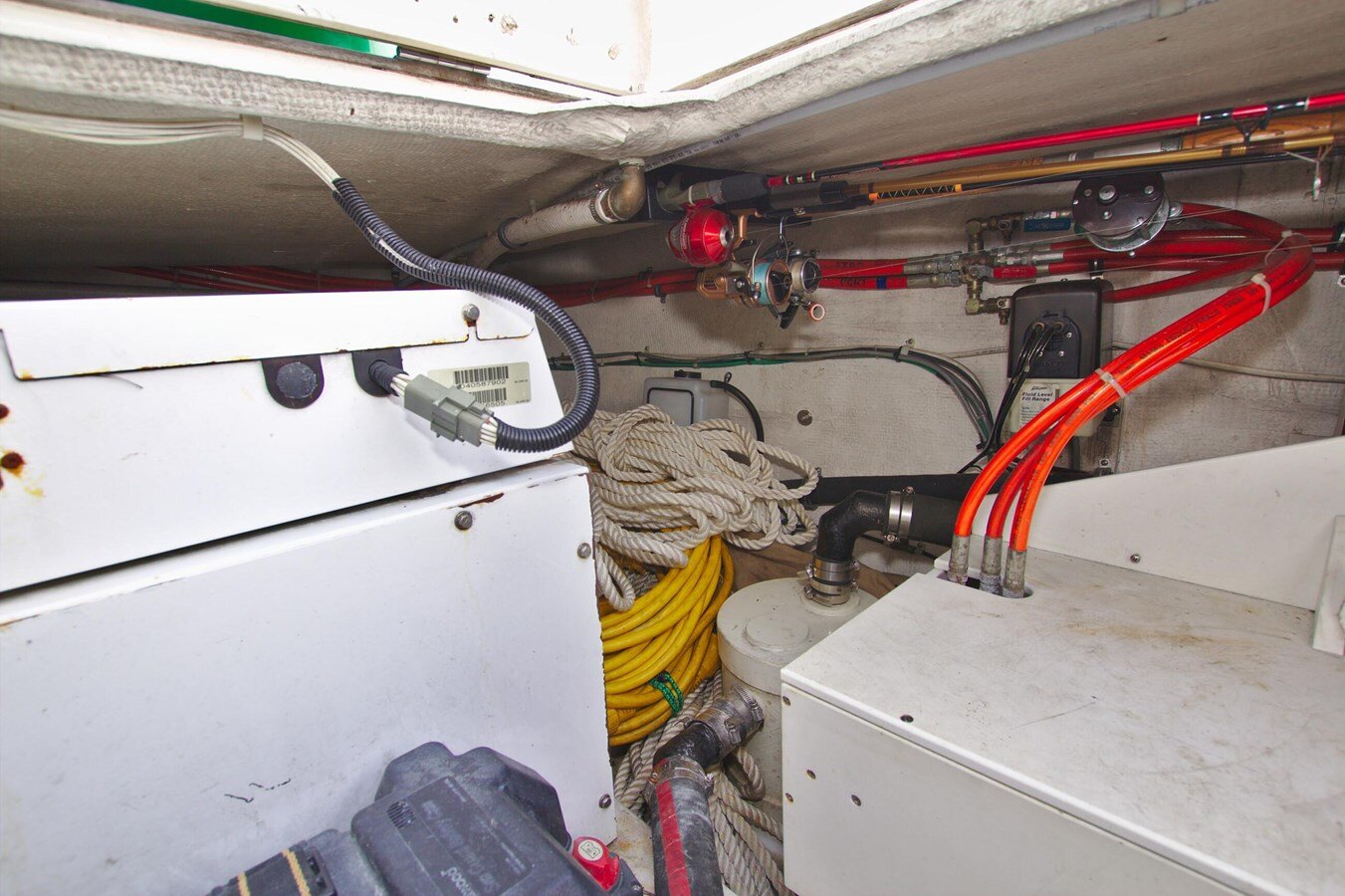 2004-west-coast-custom-yachts-46-668070