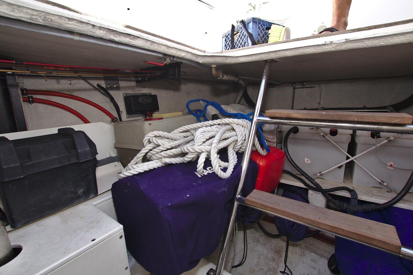 2004-west-coast-custom-yachts-46-668070