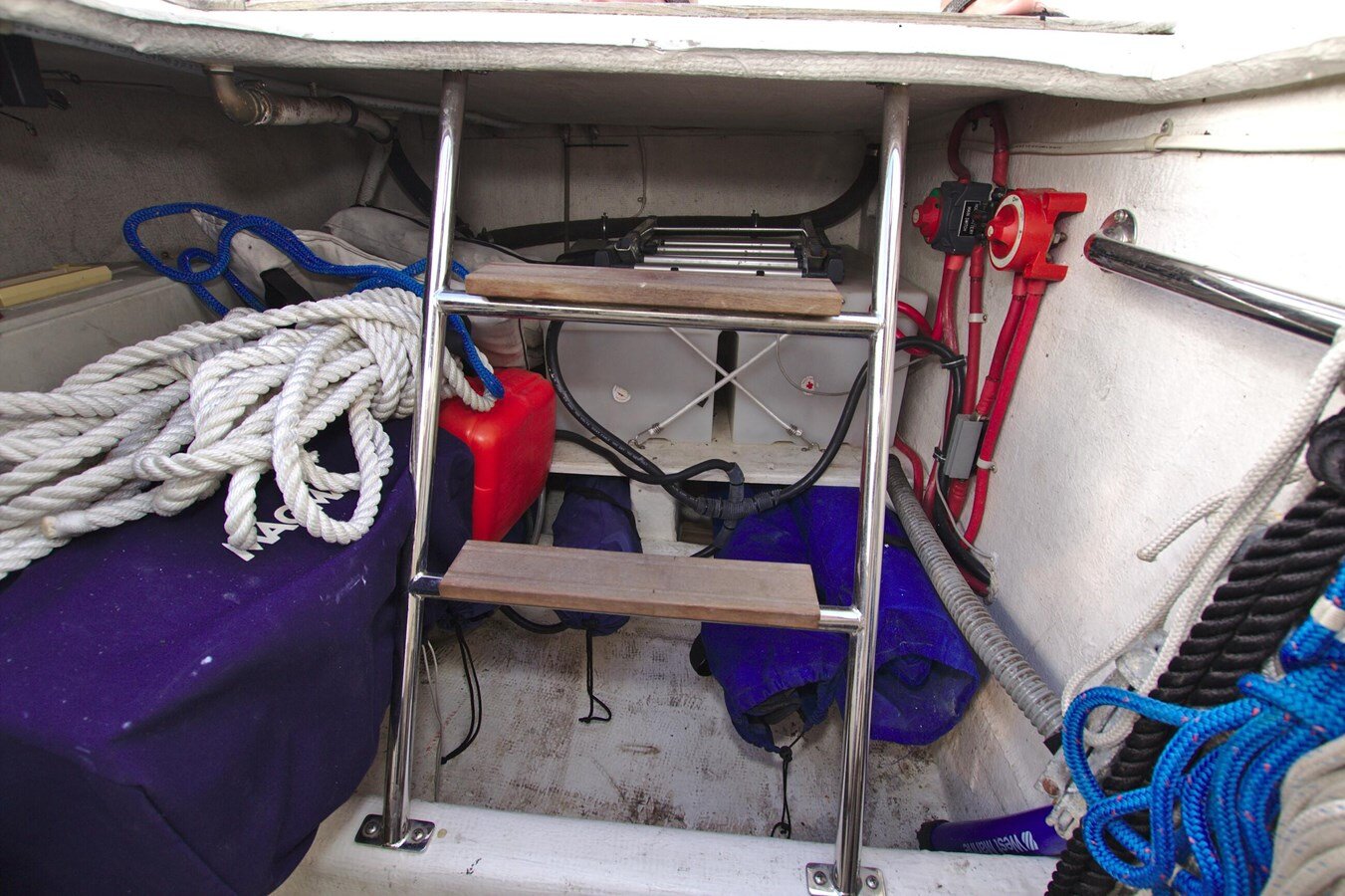 2004-west-coast-custom-yachts-46-668070