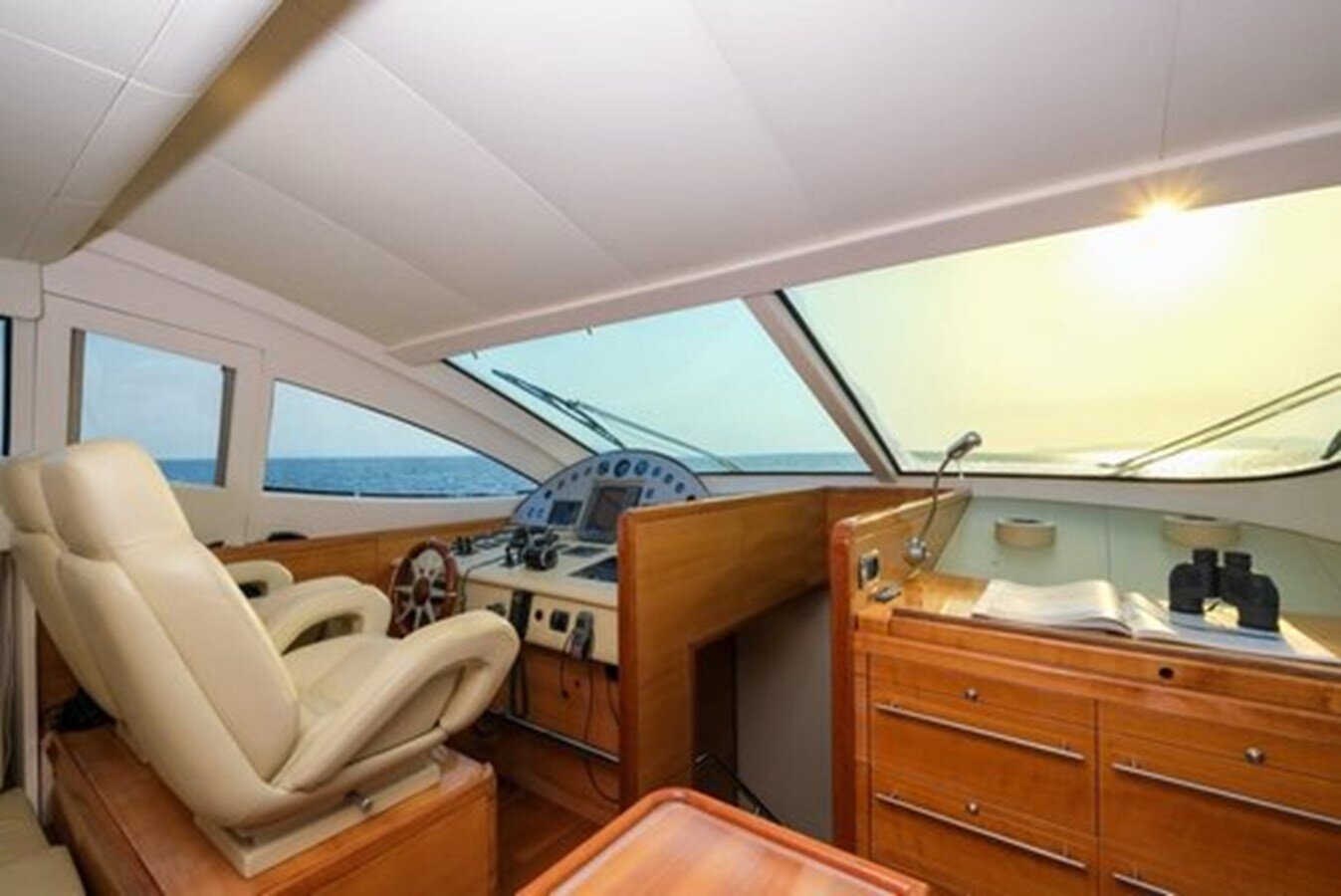 2005 AICON YACHTS 67' 4