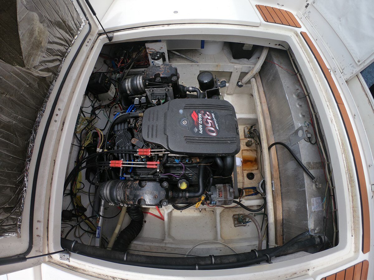 2005-bayliner-30-0958a2