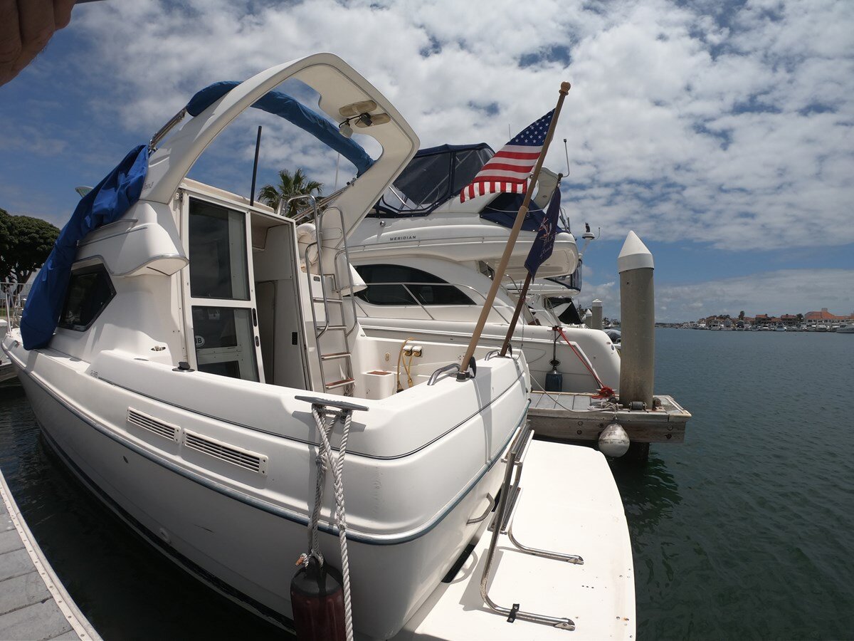 2005-bayliner-30-0958a2