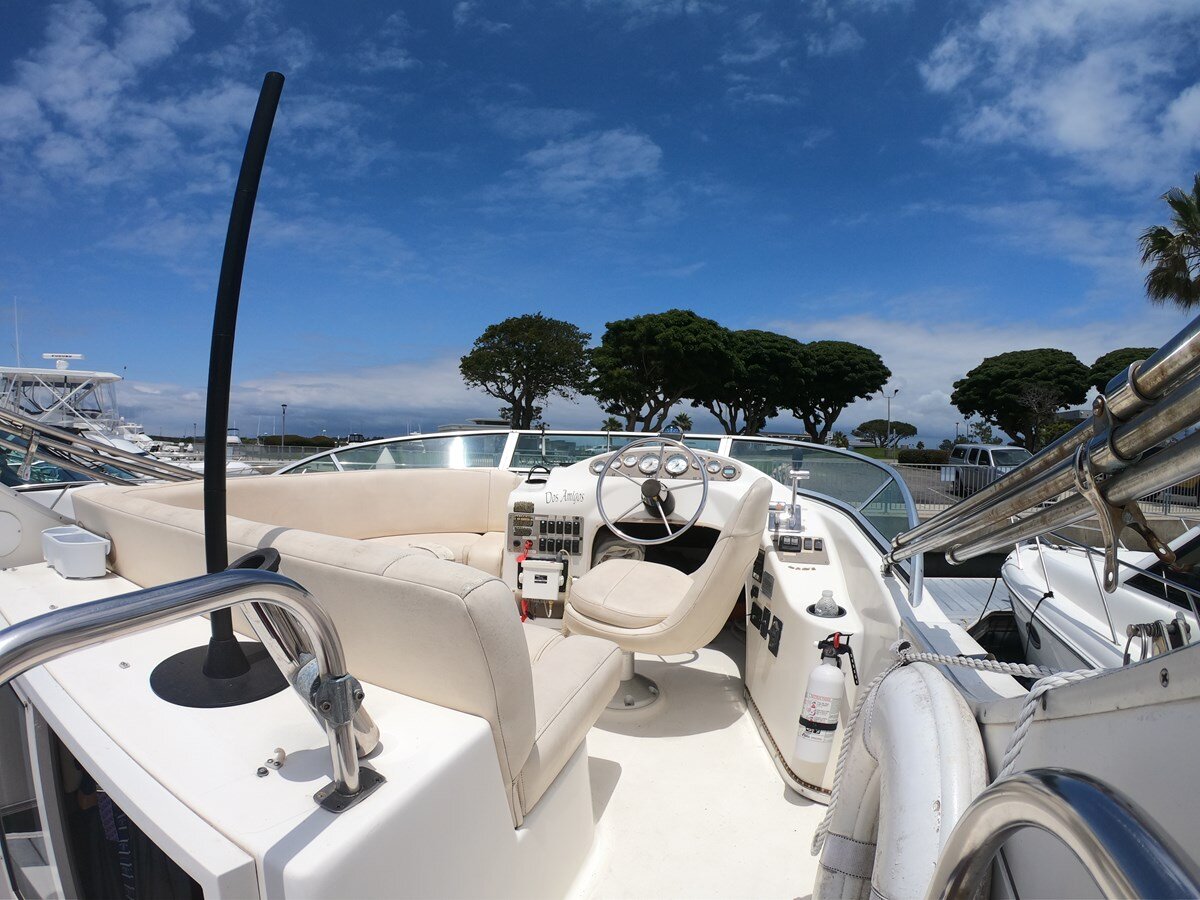 2005-bayliner-30-0958a2