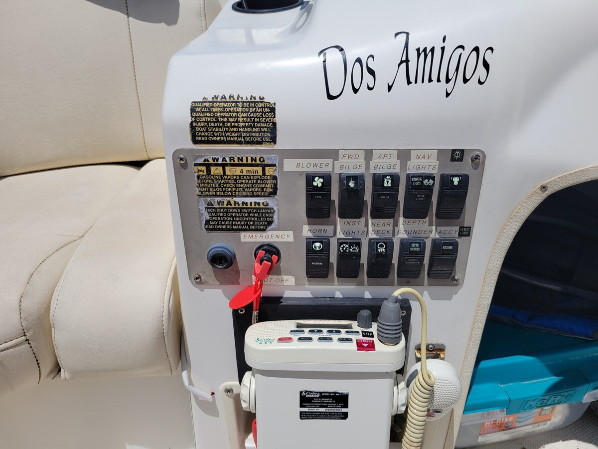 2005-bayliner-30-0958a2