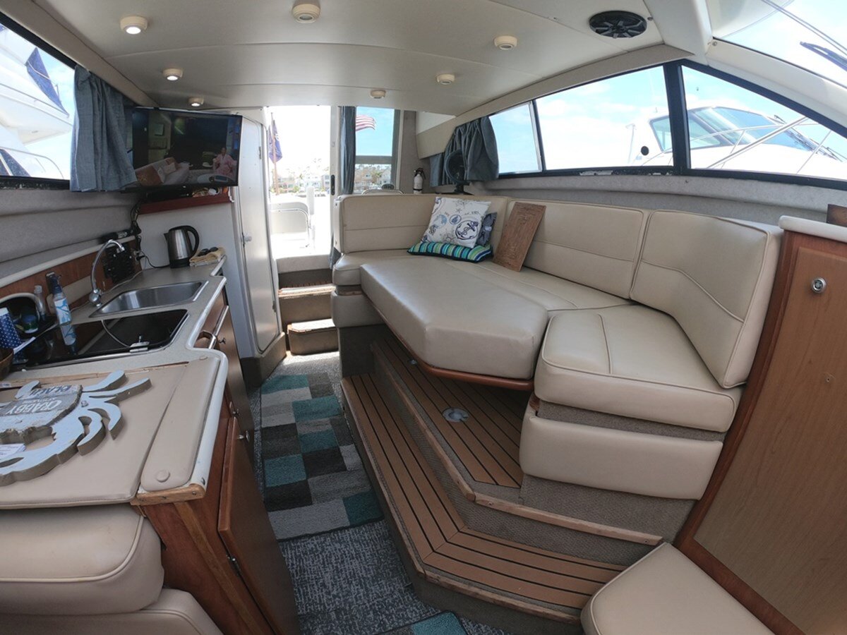 2005-bayliner-30-0958a2