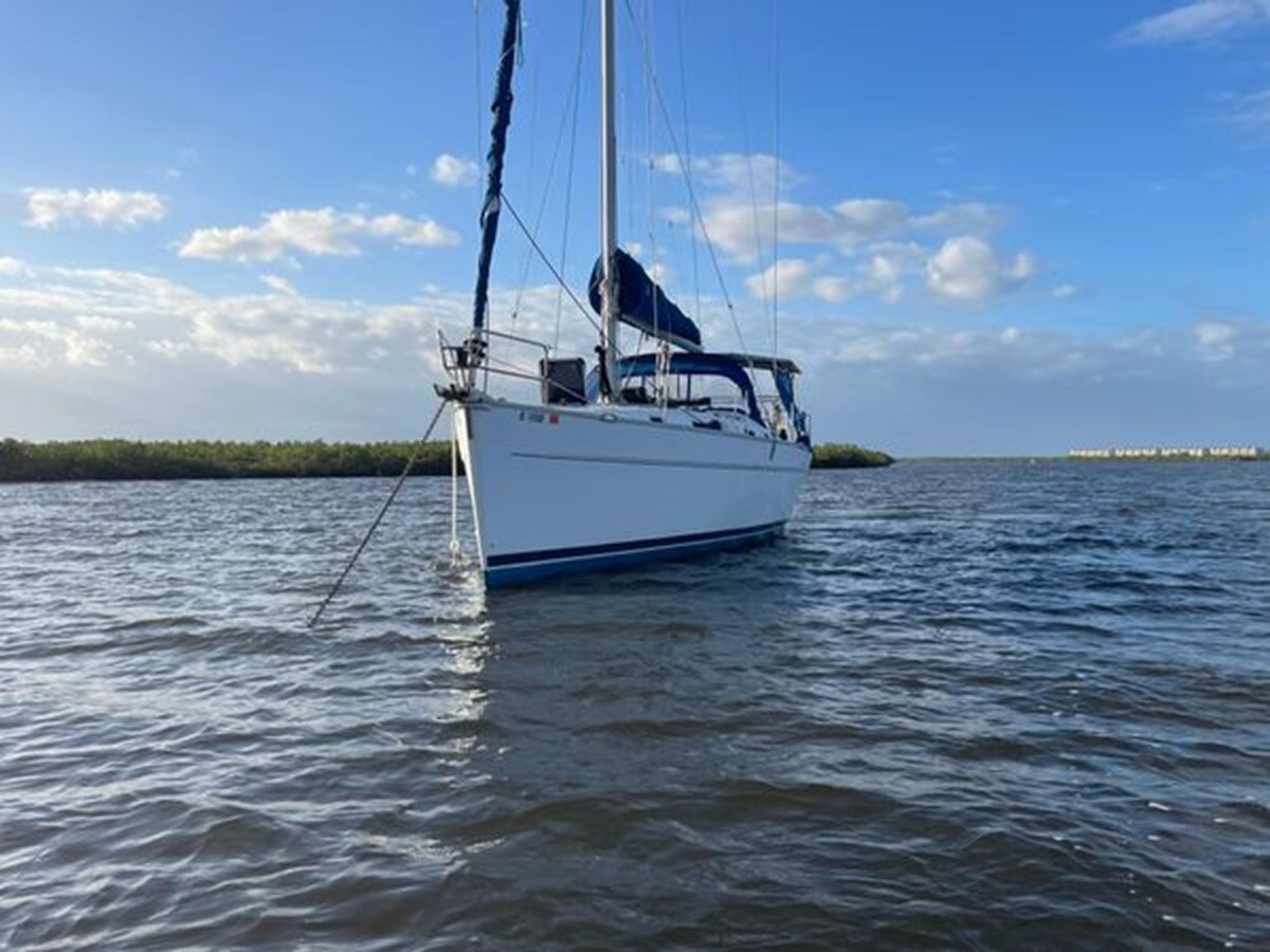 2005-beneteau-43-429bc9