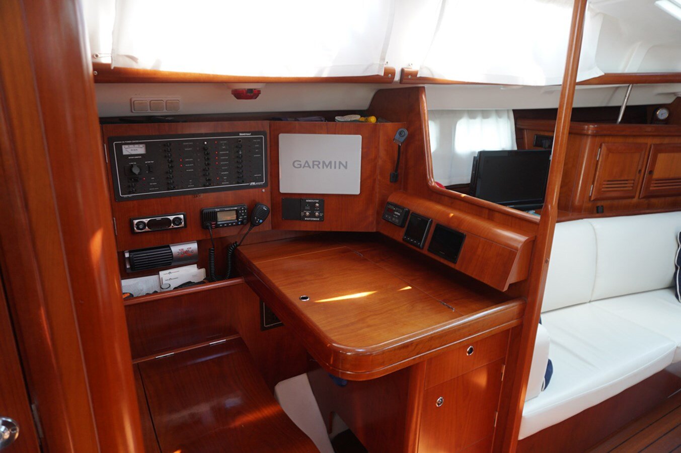 2005-beneteau-46-11-db0f8e