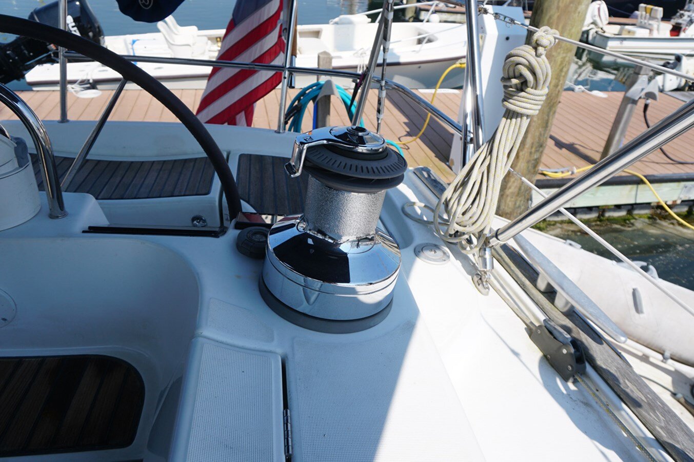 2005-beneteau-46-11-eb32a5