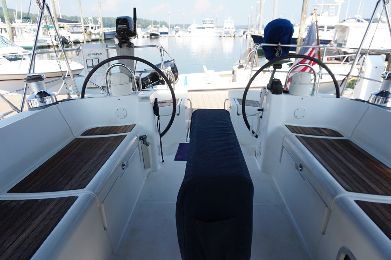 2005-beneteau-46-11-eb32a5