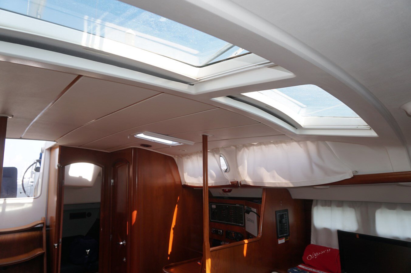 2005-beneteau-46-11-eb32a5