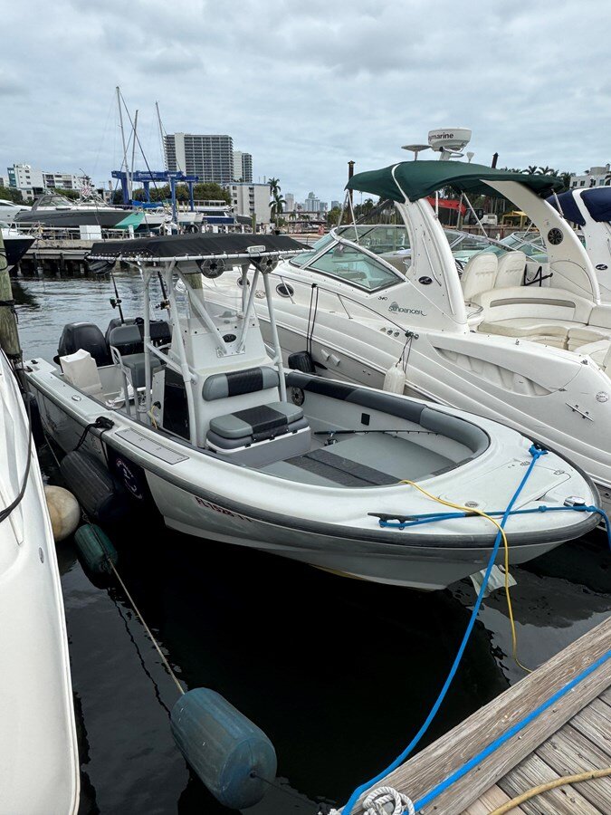 2005-boston-whaler-24-34fe58