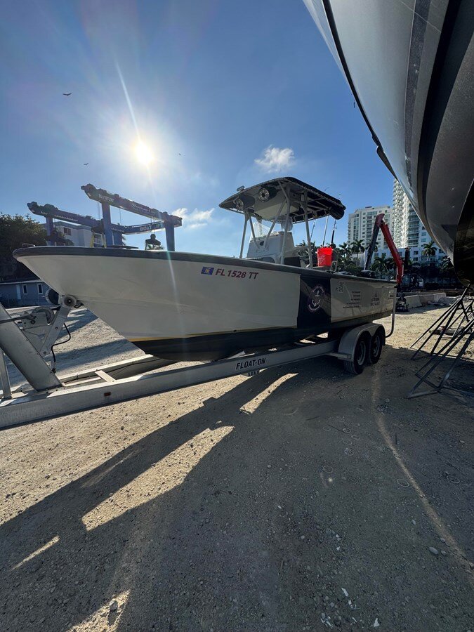 2005-boston-whaler-24-34fe58