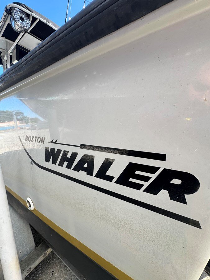 2005-boston-whaler-24-34fe58