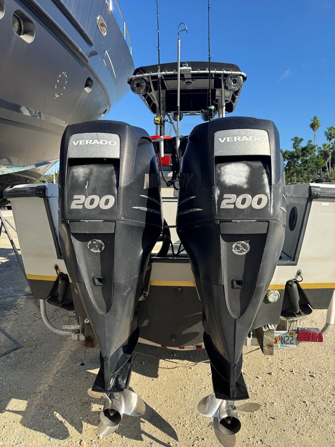 2005-boston-whaler-24-34fe58