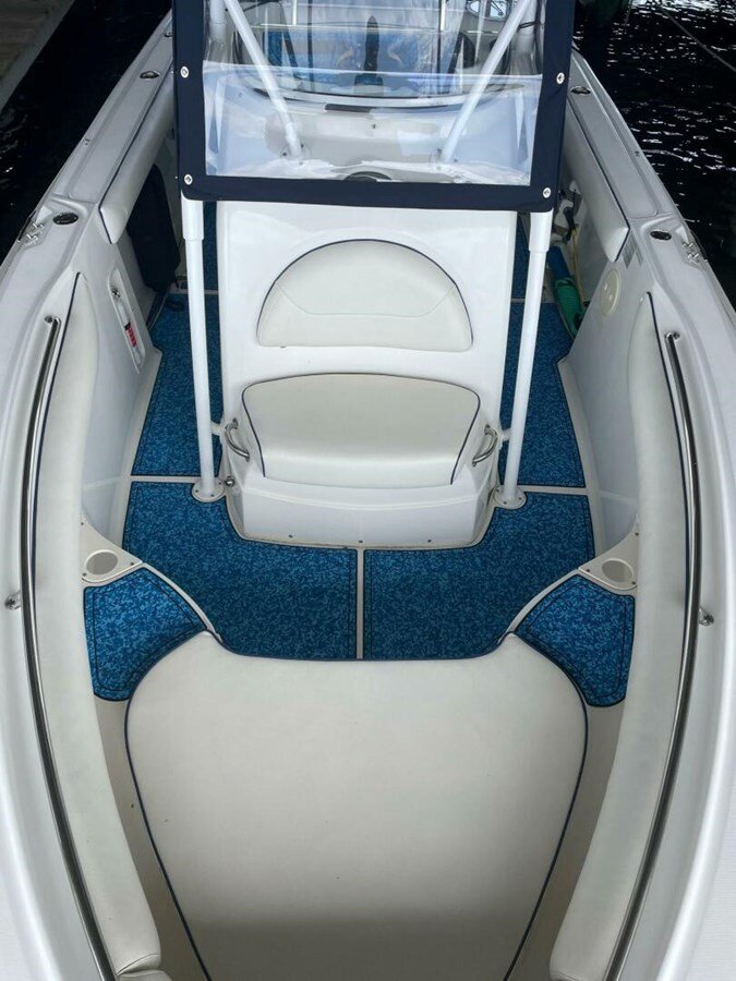 2005-boston-whaler-24-b4d43a