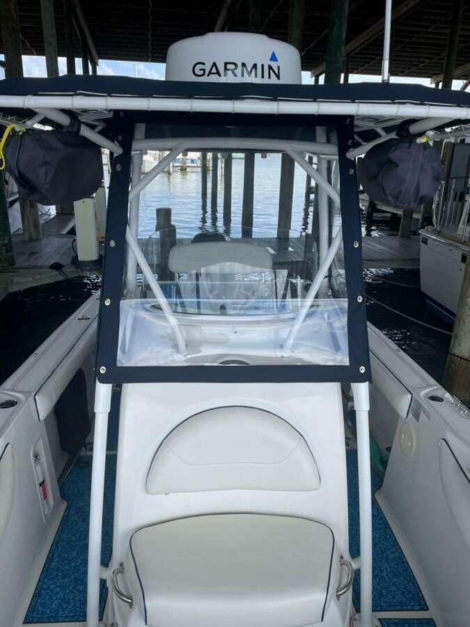 2005-boston-whaler-24-b4d43a