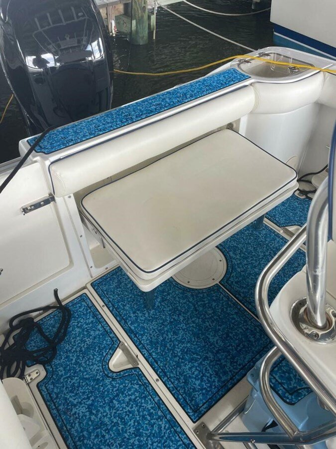 2005-boston-whaler-24-b4d43a
