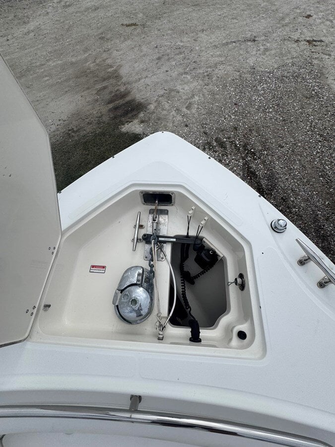 2005-boston-whaler-32-2-865136