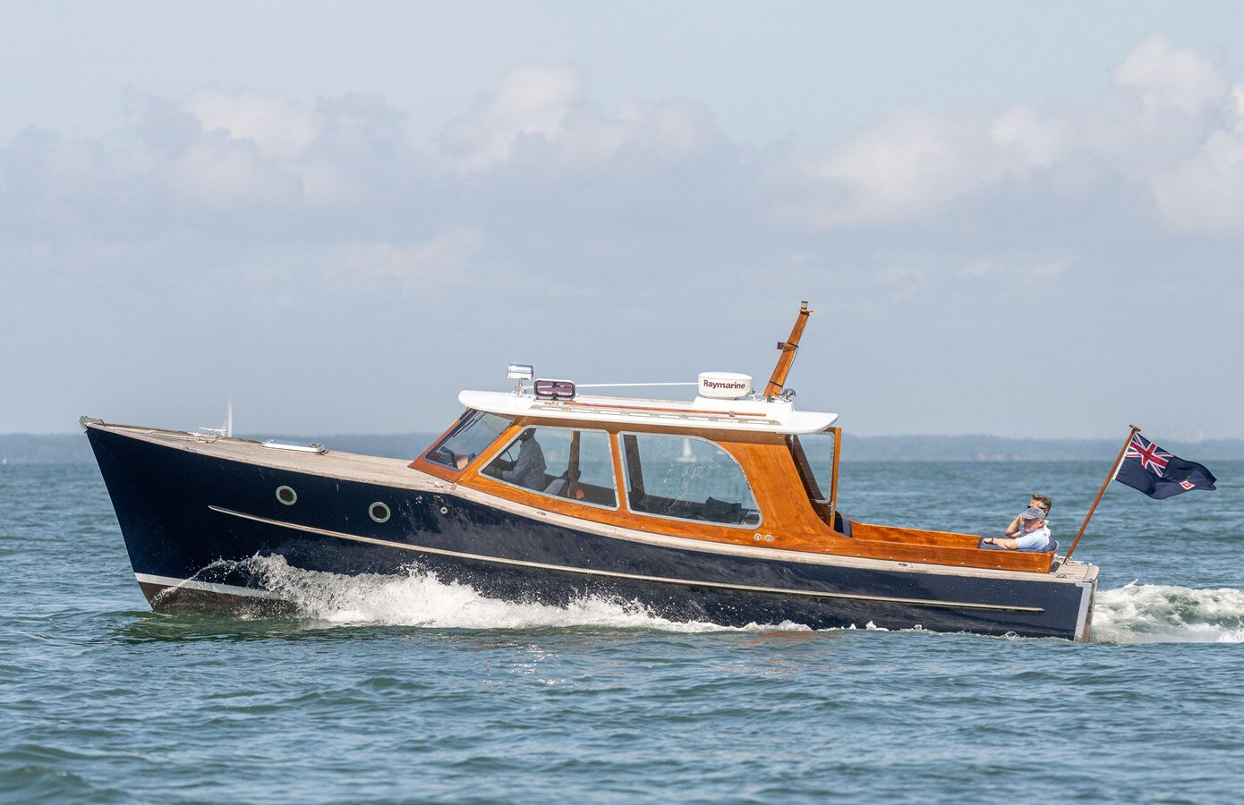 2005-cockwells-32-4-74505c