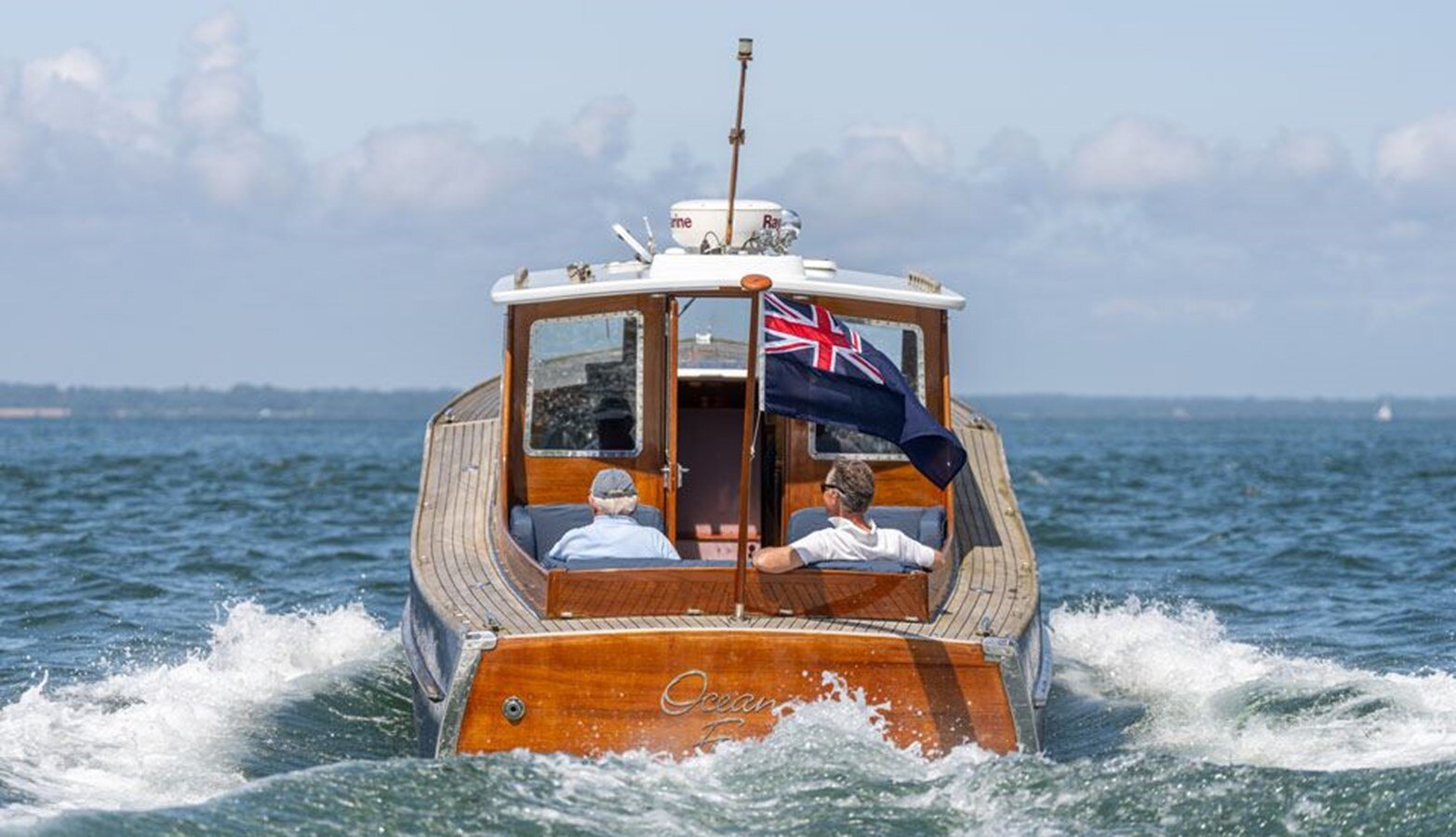 2005-cockwells-32-4-74505c