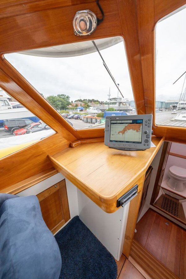 2005-cockwells-32-4-74505c