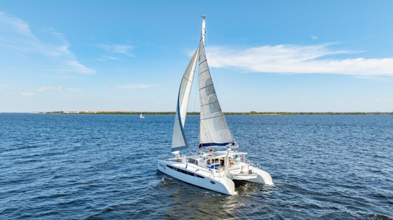 2005-dolphin-46-d77a91