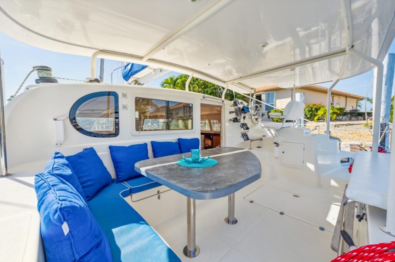 2005-dolphin-46-d77a91