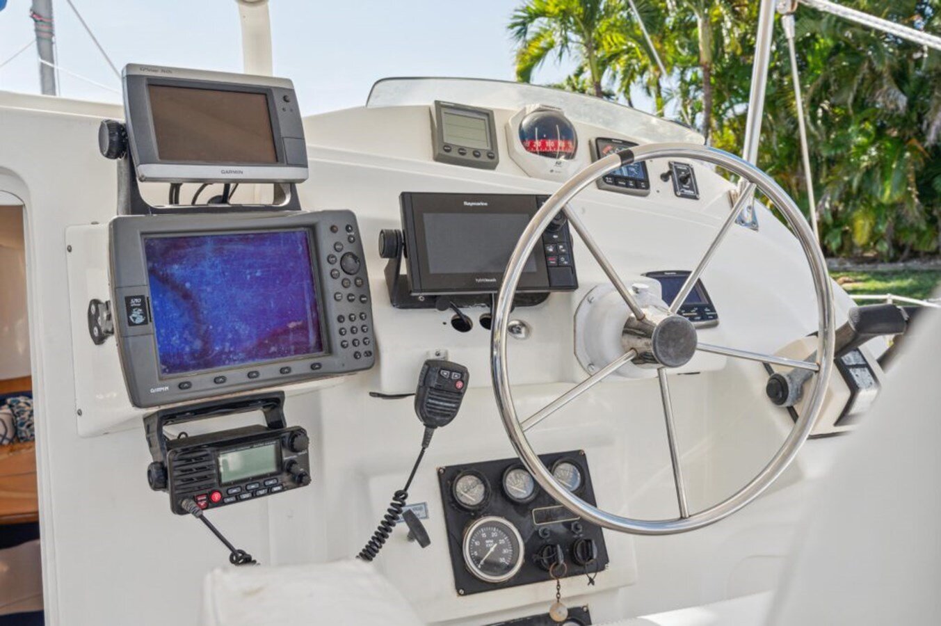 2005-dolphin-46-d77a91