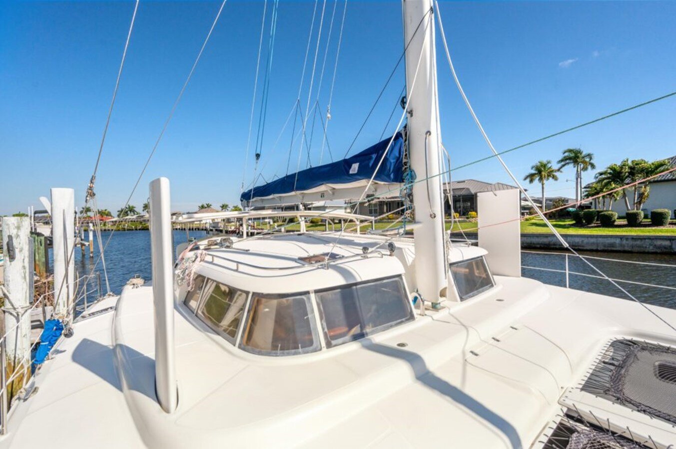 2005-dolphin-46-d77a91