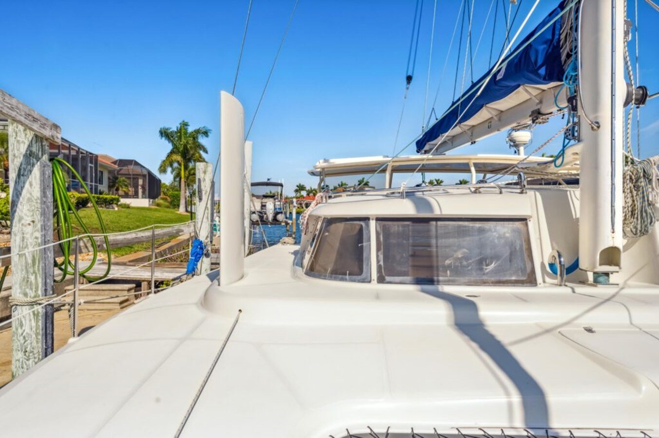 2005-dolphin-46-d77a91