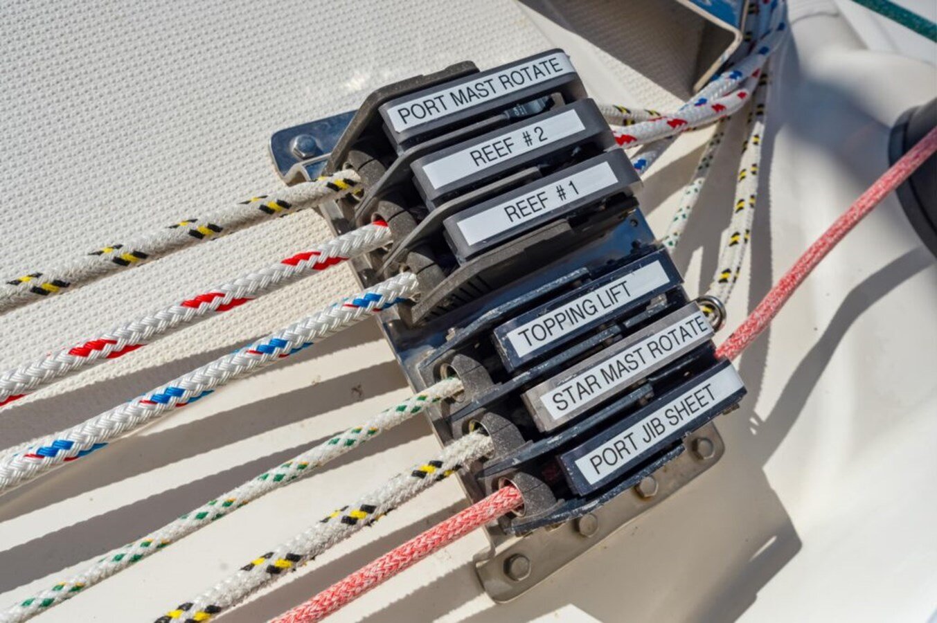 2005-dolphin-46-d77a91