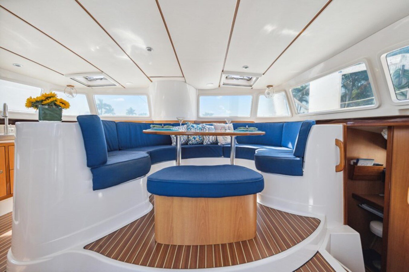 2005-dolphin-46-d77a91