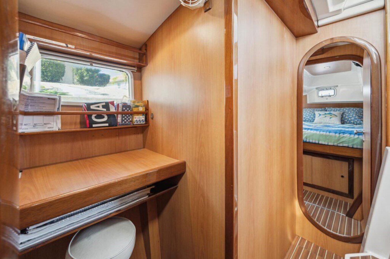 2005-dolphin-46-d77a91