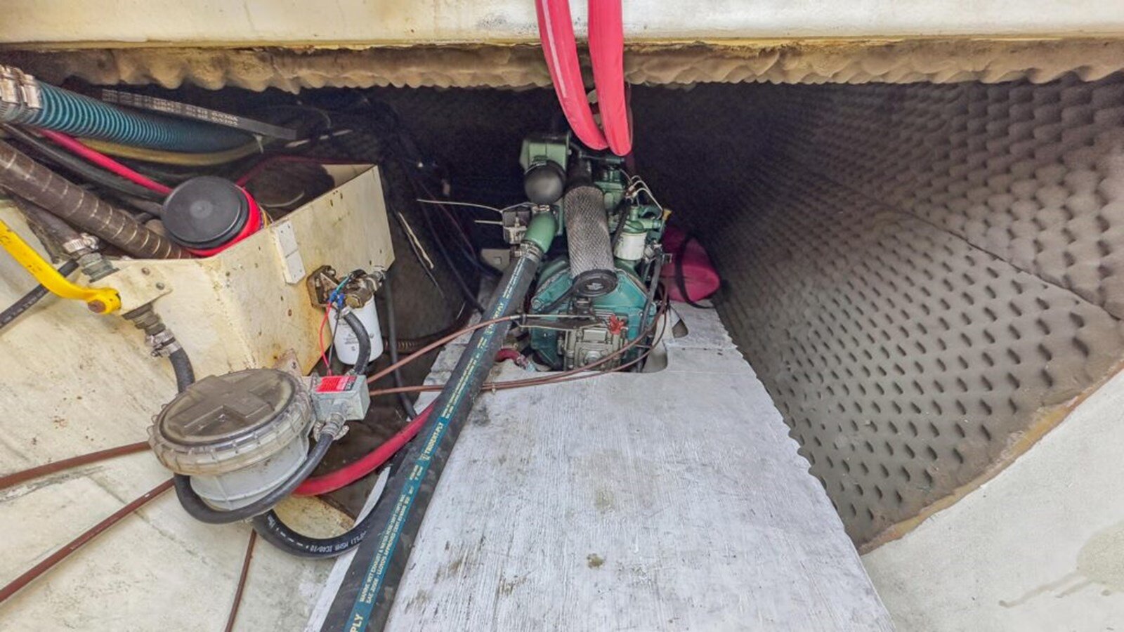 2005-dolphin-46-d77a91