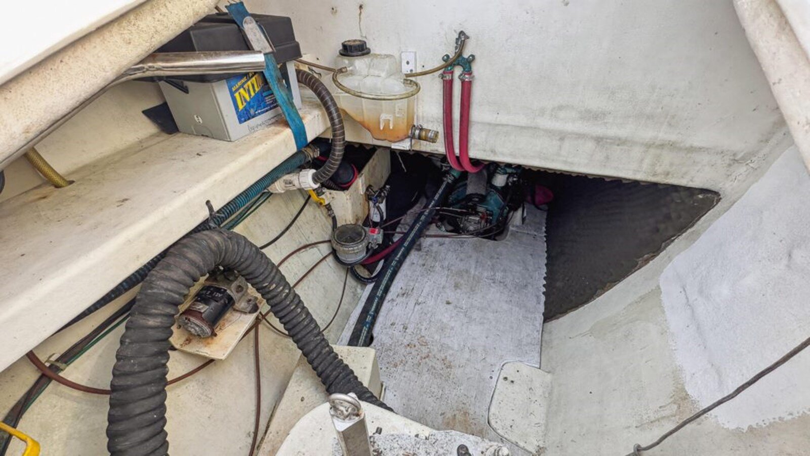 2005-dolphin-46-d77a91