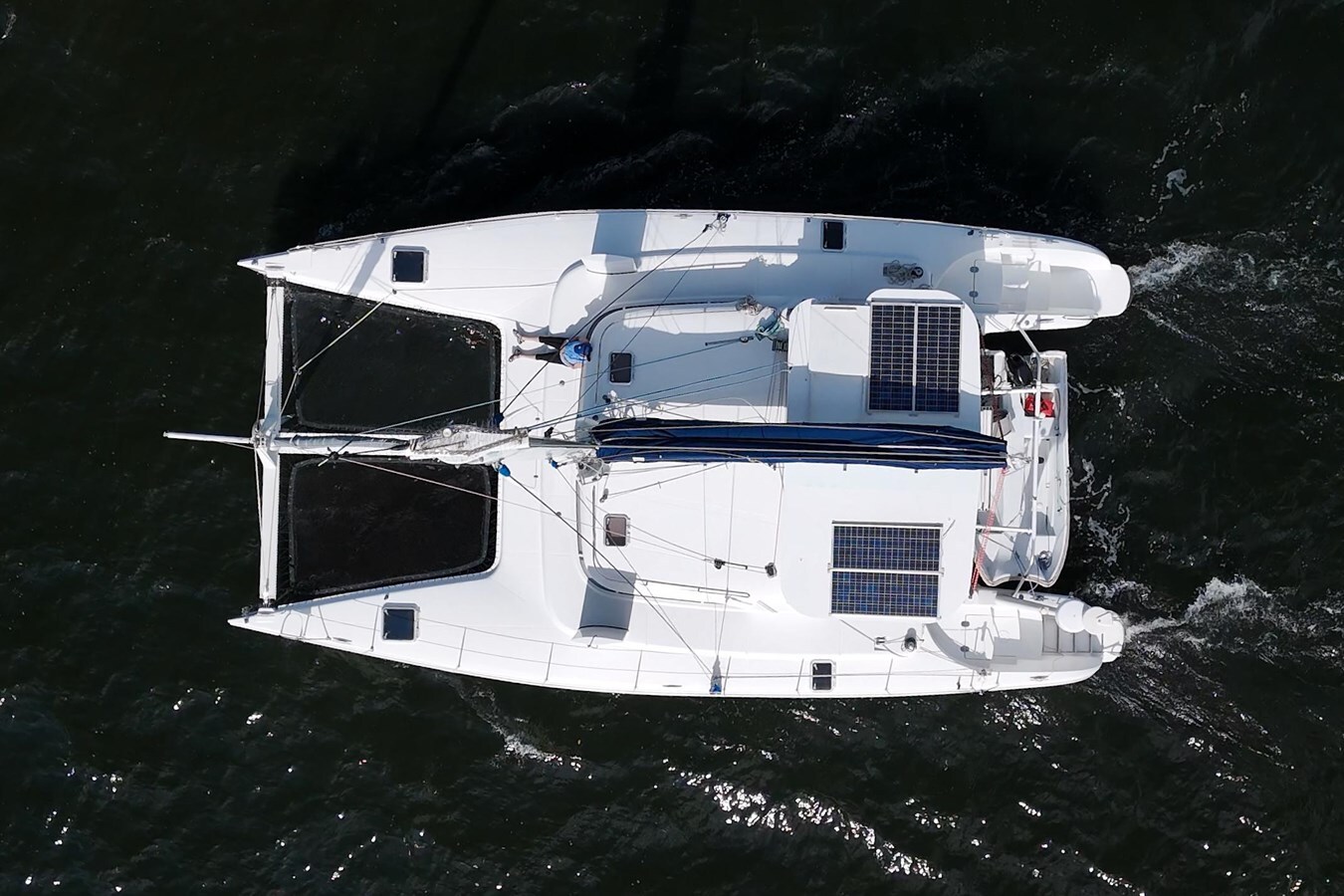 2005-dolphin-46-ce6e67