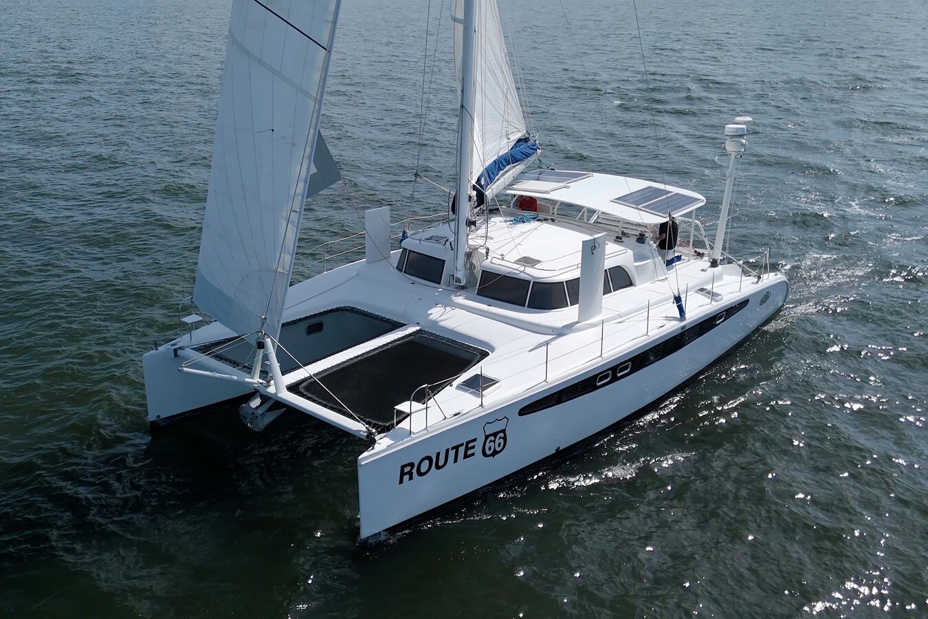 2005-dolphin-46-ce6e67