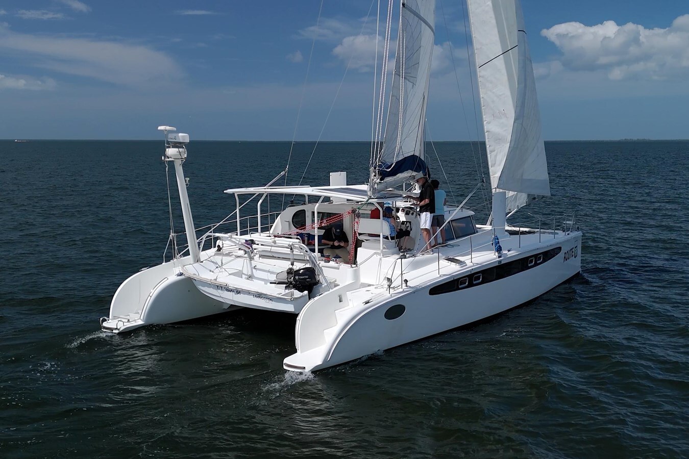 2005-dolphin-46-ce6e67