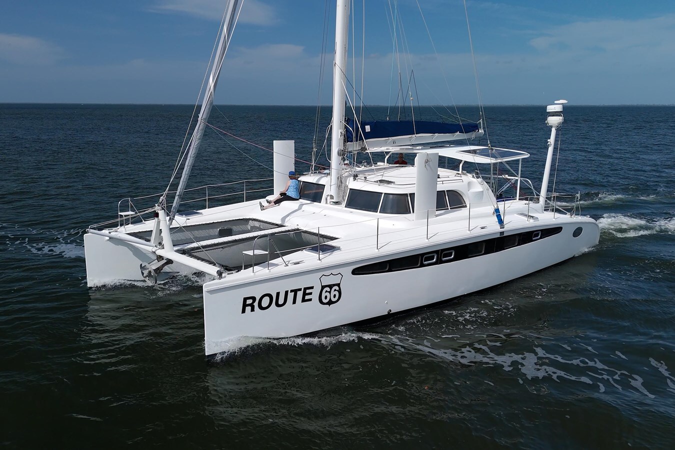 2005-dolphin-46-ce6e67