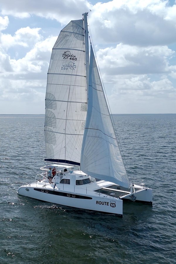 2005-dolphin-46-ce6e67