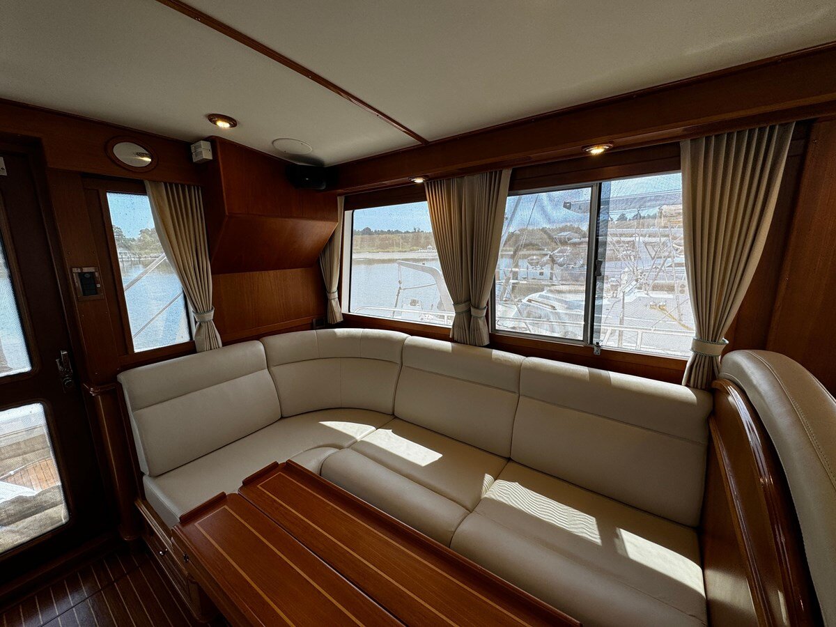 2005-grand-banks-47-4-3d1a49