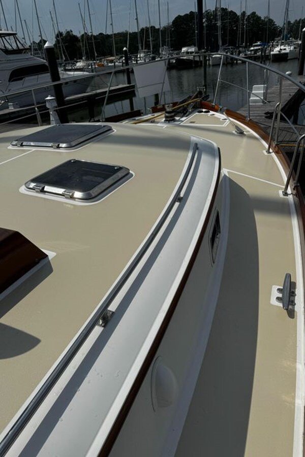 2005-grand-banks-47-4-3d1a49