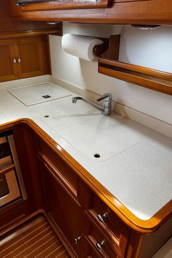 2005-grand-banks-47-4-3d1a49