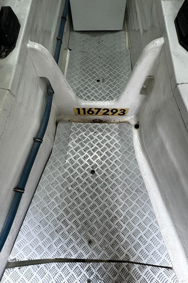 2005-grand-banks-47-4-3d1a49