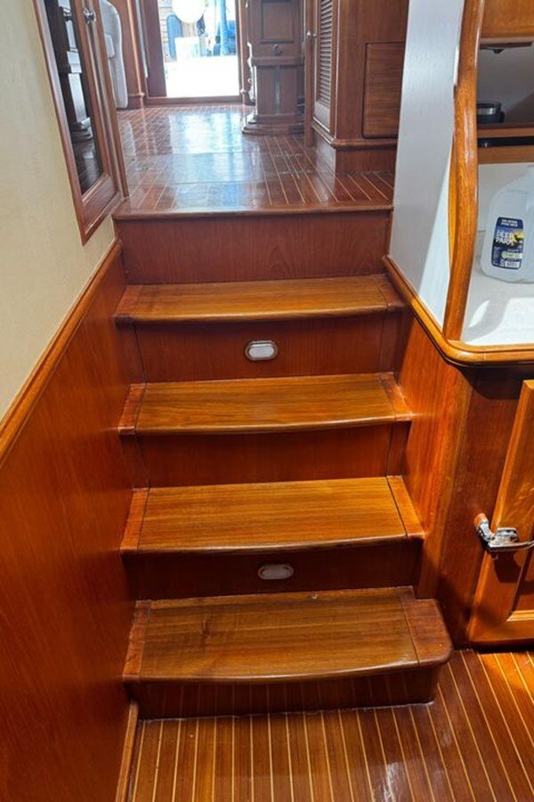 2005-grand-banks-47-4-3d1a49