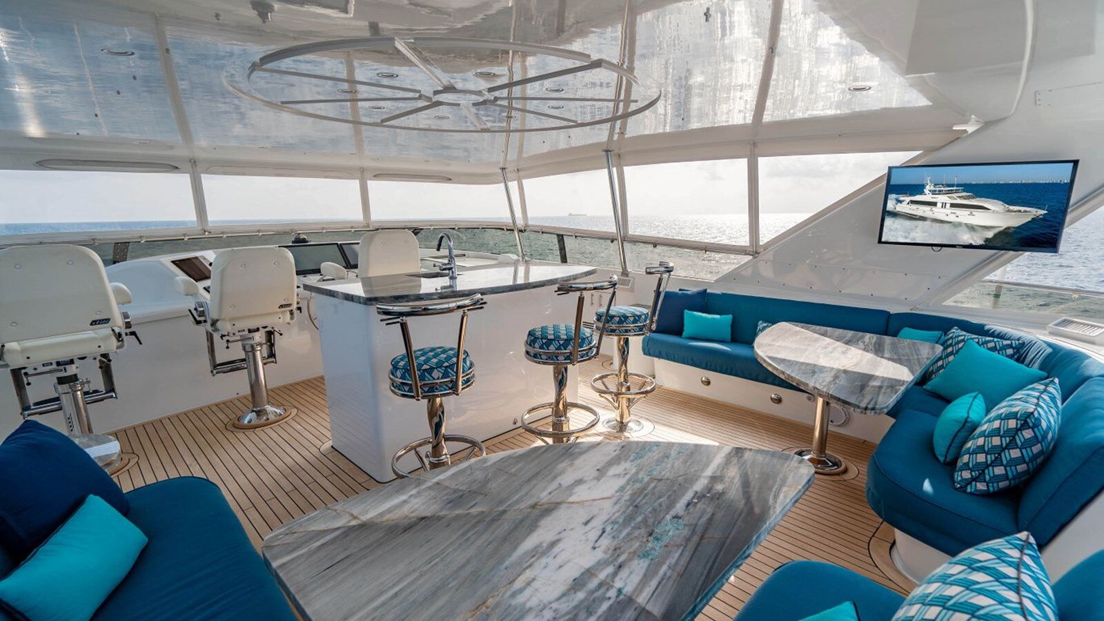 2005-hatteras-100-fe4021